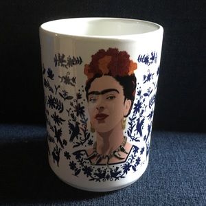 NWT Coffee mug Frida Khalo
